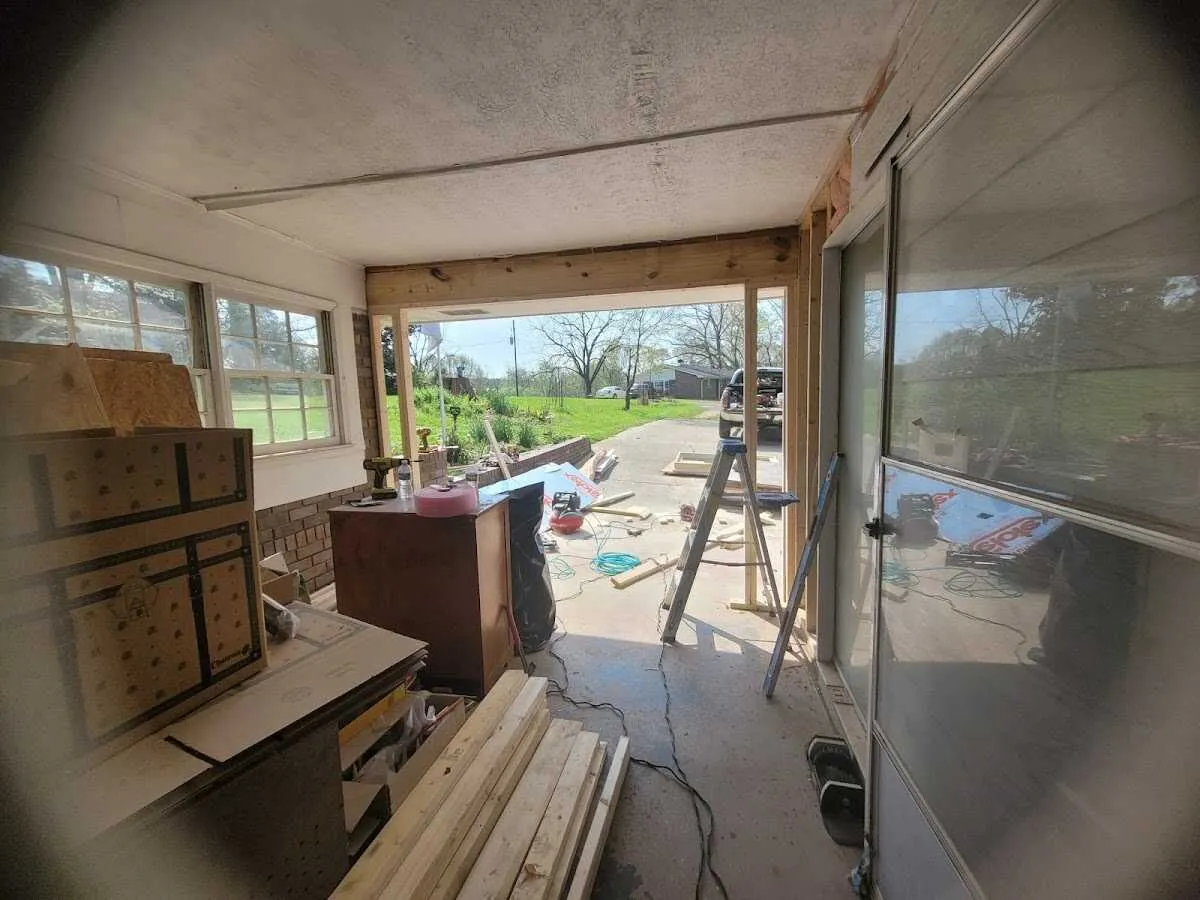 Air movers and dehumidifier for Water Mitigation Services in Cicero